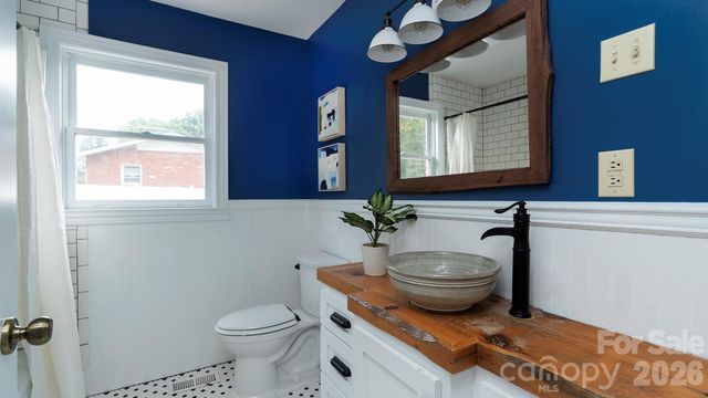 3308 16th Street NE, Hickory, NC 28601
