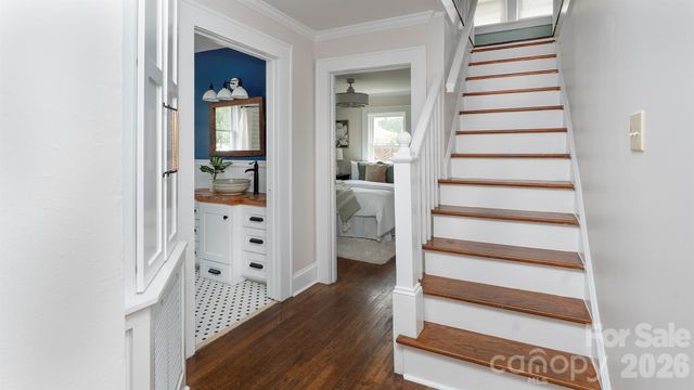 3308 16th Street NE, Hickory, NC 28601
