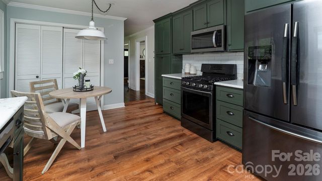 3308 16th Street NE, Hickory, NC 28601