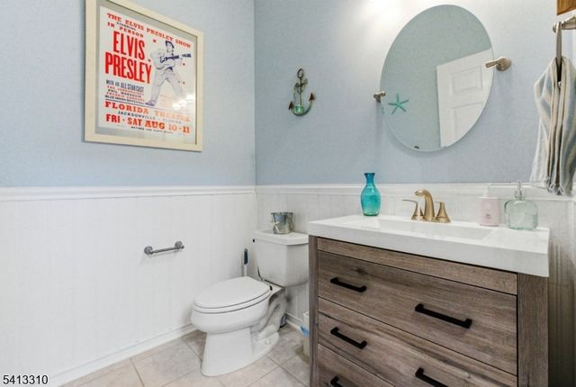 9 Poplar Ct, Allamuchy Twp., NJ 07840