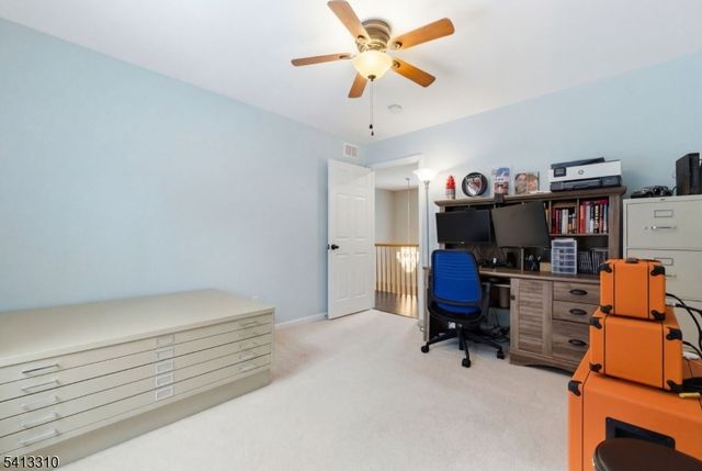 9 Poplar Ct, Allamuchy Twp., NJ 07840