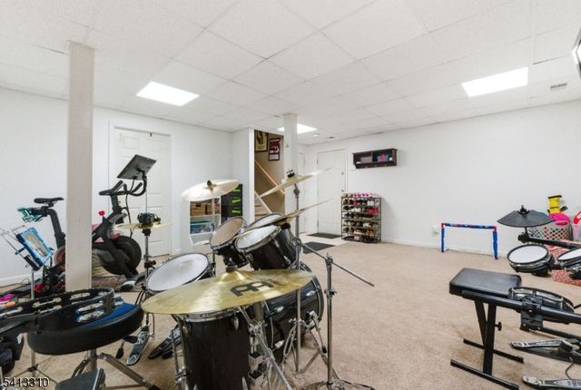 9 Poplar Ct, Allamuchy Twp., NJ 07840