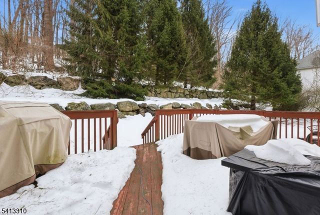 9 Poplar Ct, Allamuchy Twp., NJ 07840