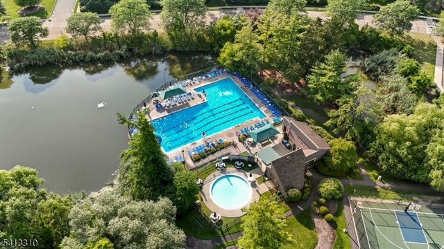 9 Poplar Ct, Allamuchy Twp., NJ 07840