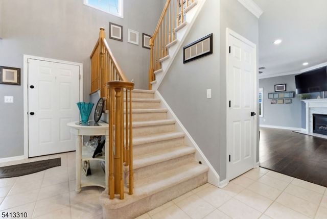 9 Poplar Ct, Allamuchy Twp., NJ 07840