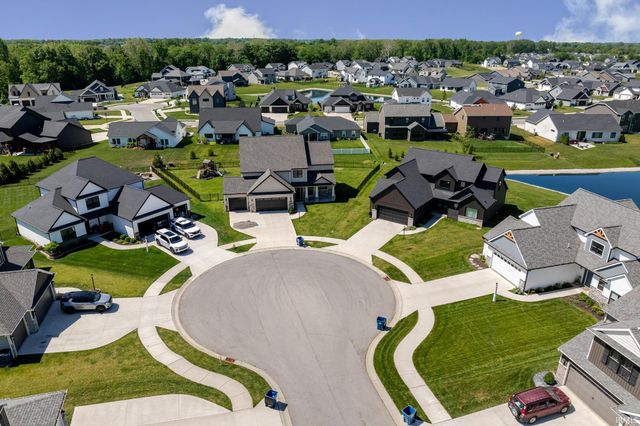 17213 Sonic Court, Huntertown, IN 46748