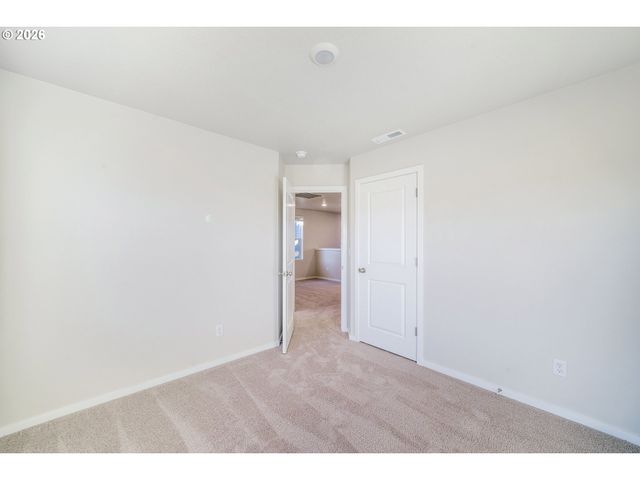 2982 T St, Springfield, OR 97477