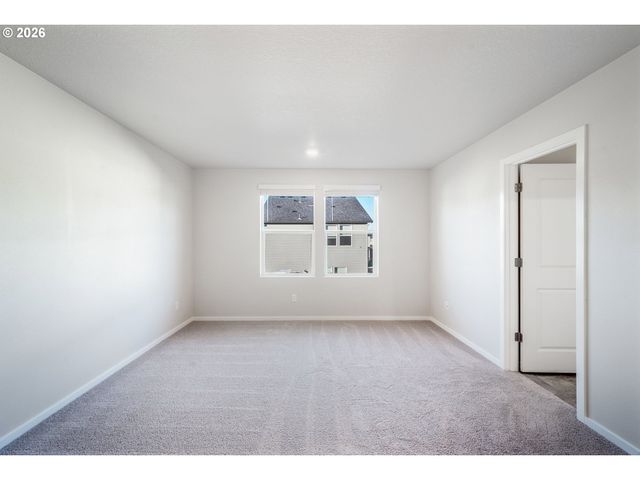 2982 T St, Springfield, OR 97477