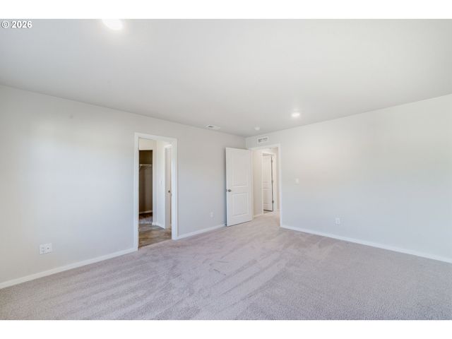 2982 T St, Springfield, OR 97477