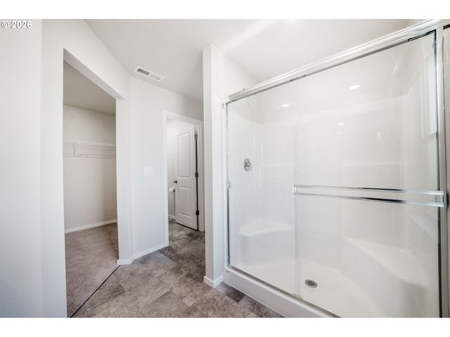 2982 T St, Springfield, OR 97477
