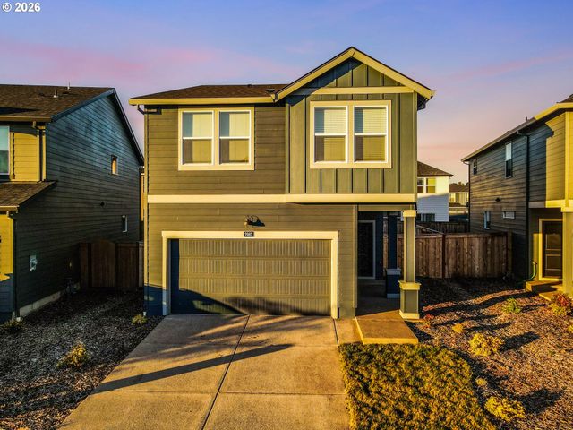 2982 T St, Springfield, OR 97477
