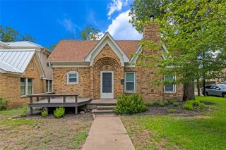701 Carolyn Ave A, Austin, TX 78705
