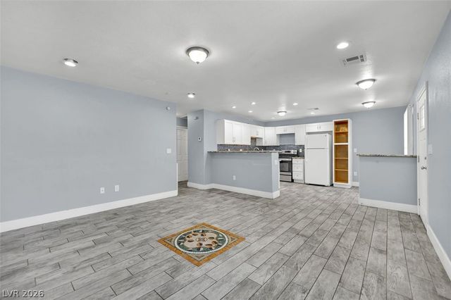 4300 North Lamont Street 278, Las Vegas, NV 89115