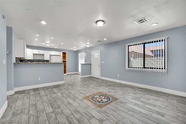 4300 North Lamont Street 278, Las Vegas, NV 89115