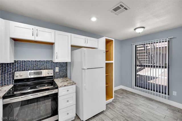 4300 North Lamont Street 278, Las Vegas, NV 89115