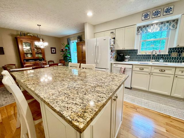 7700 Schoolway Court, Dublin, OH 43016