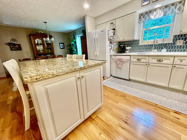 7700 Schoolway Court, Dublin, OH 43016