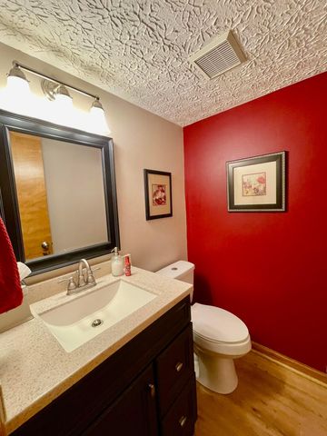 7700 Schoolway Court, Dublin, OH 43016