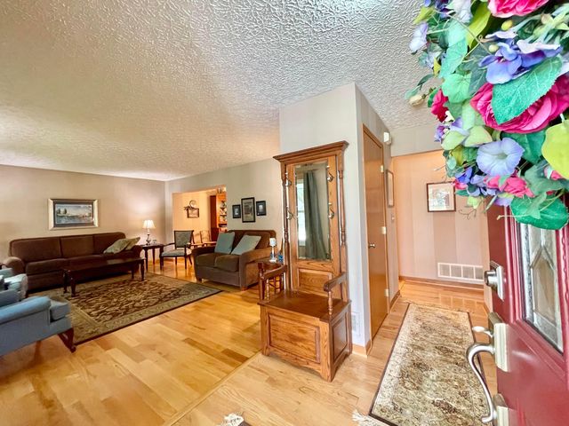 7700 Schoolway Court, Dublin, OH 43016
