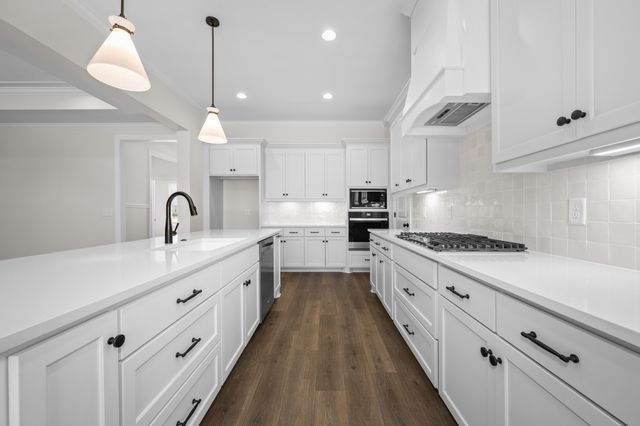 524 Gresham Lane, Murfreesboro, TN 37129