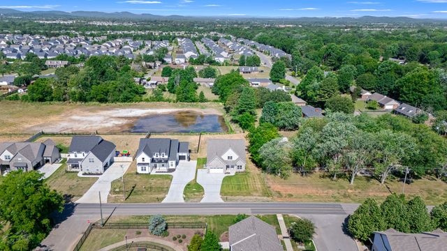 524 Gresham Lane, Murfreesboro, TN 37129