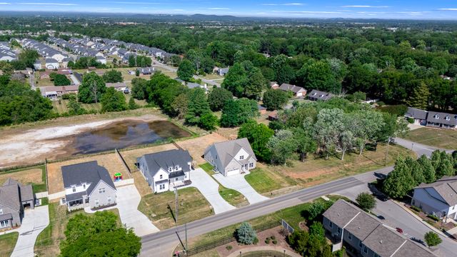 524 Gresham Lane, Murfreesboro, TN 37129