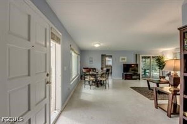 913 SE 43rd TER, Cape Coral, FL 33904