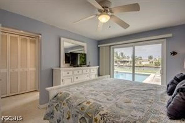 913 SE 43rd TER, Cape Coral, FL 33904