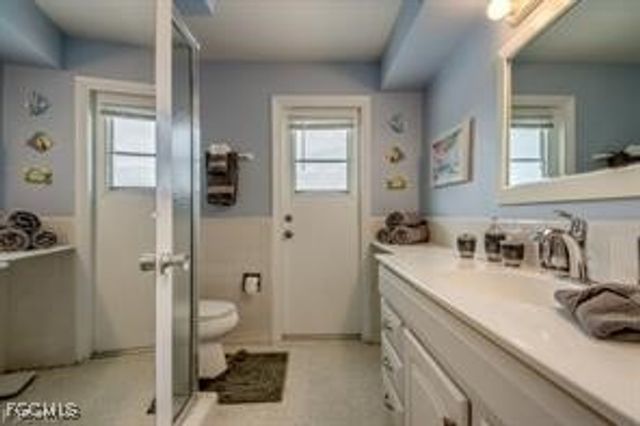 913 SE 43rd TER, Cape Coral, FL 33904