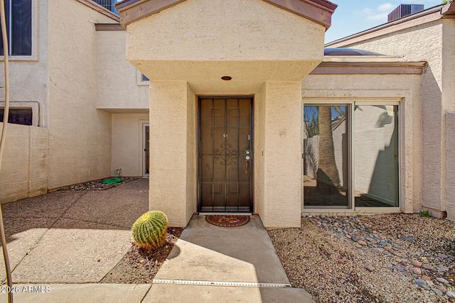 3301 E KELTON Lane 103, Phoenix, AZ 85032