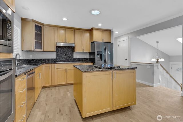 2613 SW 340th Place, Federal Way, WA 98023