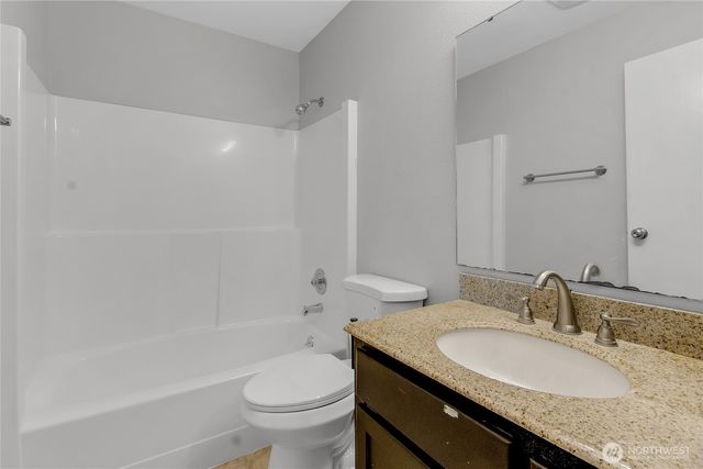 2613 SW 340th Place, Federal Way, WA 98023
