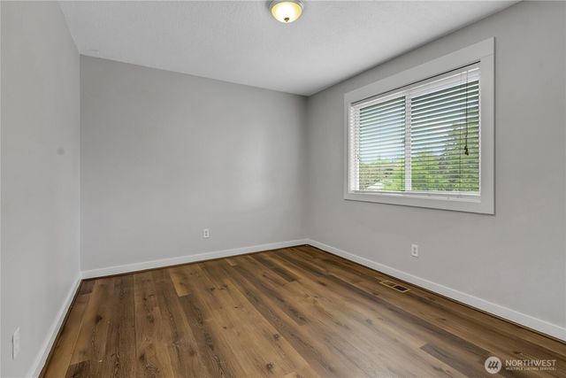 2613 SW 340th Place, Federal Way, WA 98023