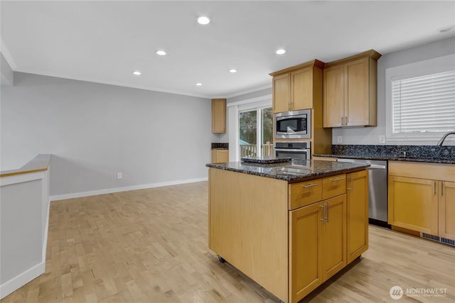 2613 SW 340th Place, Federal Way, WA 98023