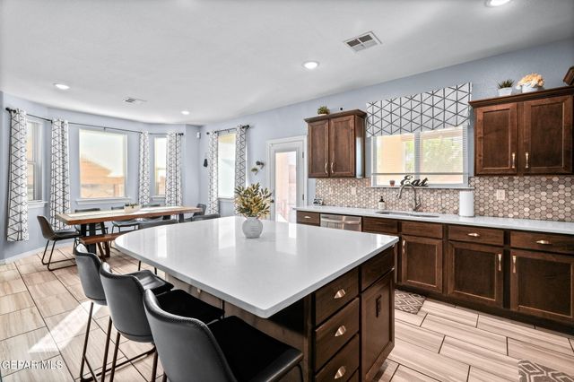 6613 FLORES Lane, El Paso, TX 79932