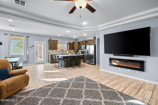 6613 FLORES Lane, El Paso, TX 79932