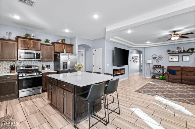 6613 FLORES Lane, El Paso, TX 79932