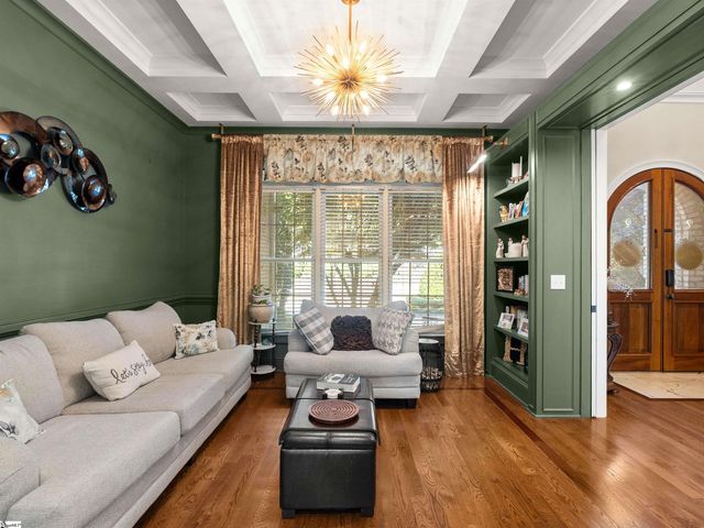 303 Cypress Point Court, Spartanburg, SC 29306