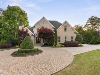 303 Cypress Point Court, Spartanburg, SC 29306