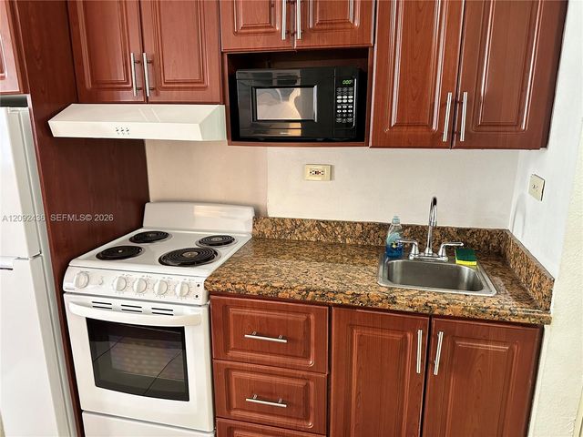 19201 Collins Avenue 644, Sunny Isles Beach, FL 33160