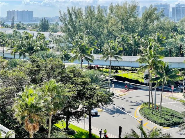 19201 Collins Avenue 644, Sunny Isles Beach, FL 33160