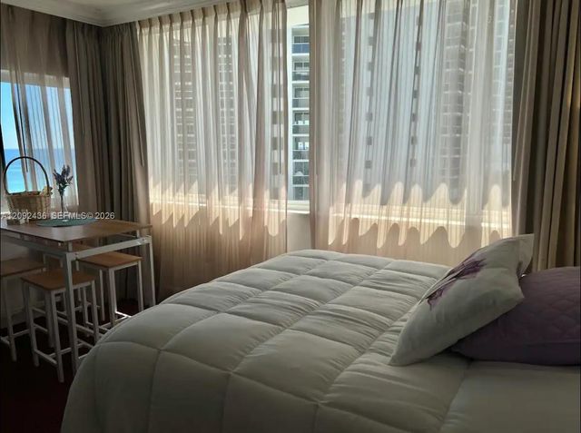 19201 Collins Avenue 644, Sunny Isles Beach, FL 33160