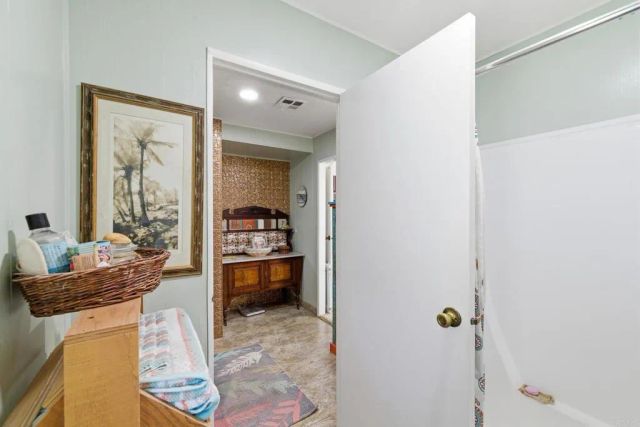 1930 W San Marcos 204, San Marcos, CA 92078