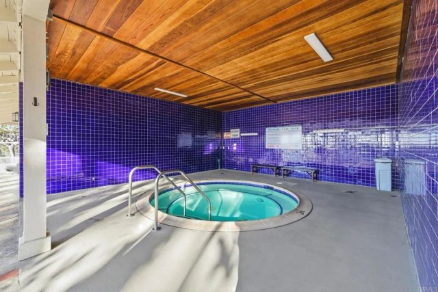 1930 W San Marcos 204, San Marcos, CA 92078