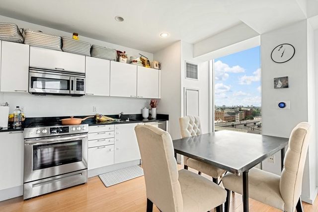 2 Earhart 1103, Cambridge, MA 02141
