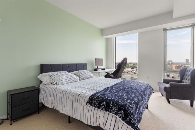 2 Earhart 1103, Cambridge, MA 02141