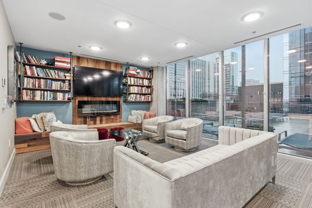 301 Demonbreun St Unit 1513, Nashville, TN 37201