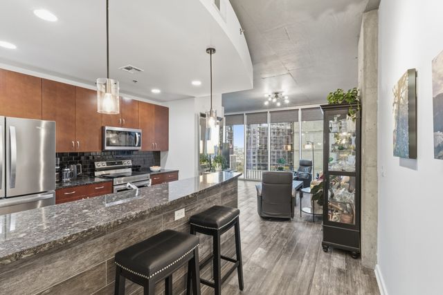 301 Demonbreun St Unit 1513, Nashville, TN 37201