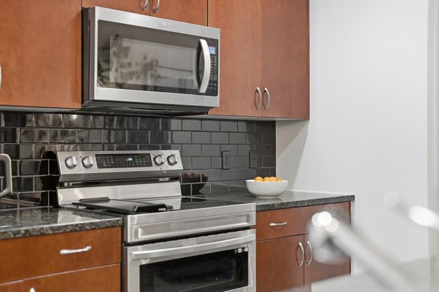 301 Demonbreun St Unit 1513, Nashville, TN 37201