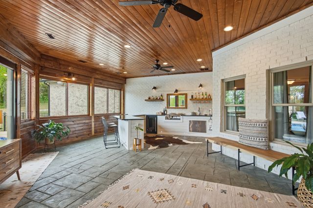 1500 Buckskin Ct, Thompsons Station, TN 37179